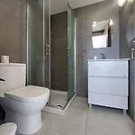 Luxury 2 Bedroom 301 公寓