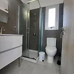 Luxury 2 Bedroom 301 * 拉纳卡
