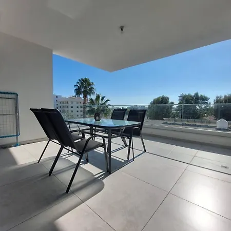 Luxury 2 Bedroom 301 公寓 *