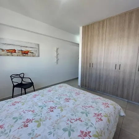 公寓 Luxury 2 Bedroom 301 拉纳卡