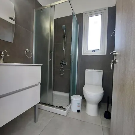 Luxury 2 Bedroom 301 * Ларнака
