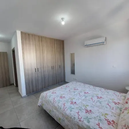 Apartamento Luxury 2 Bedroom 301 *
