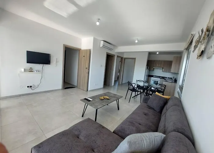 Daire Luxury 2 Bedroom 301 Larnaca