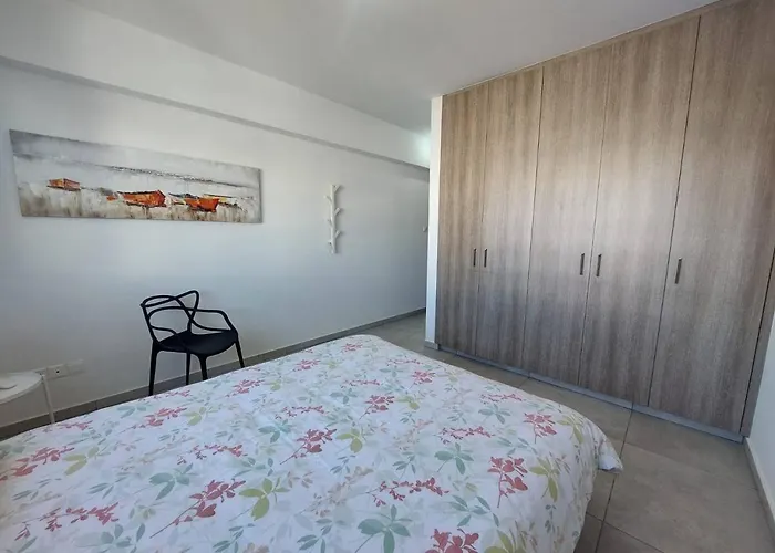 דירה Luxury 2 Bedroom 301 לרנקה