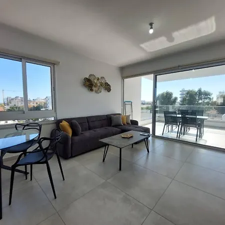 Luxury 2 Bedroom 301